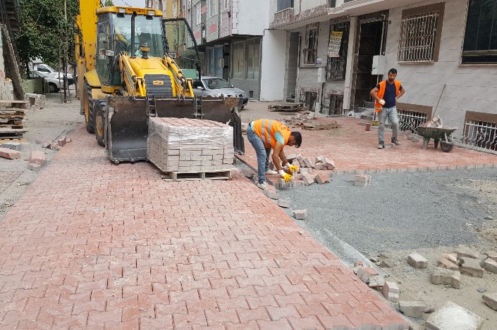 Muhtelif Cadde ve Sokaklarda Parke Yol ve Parke Tamir Yapılması